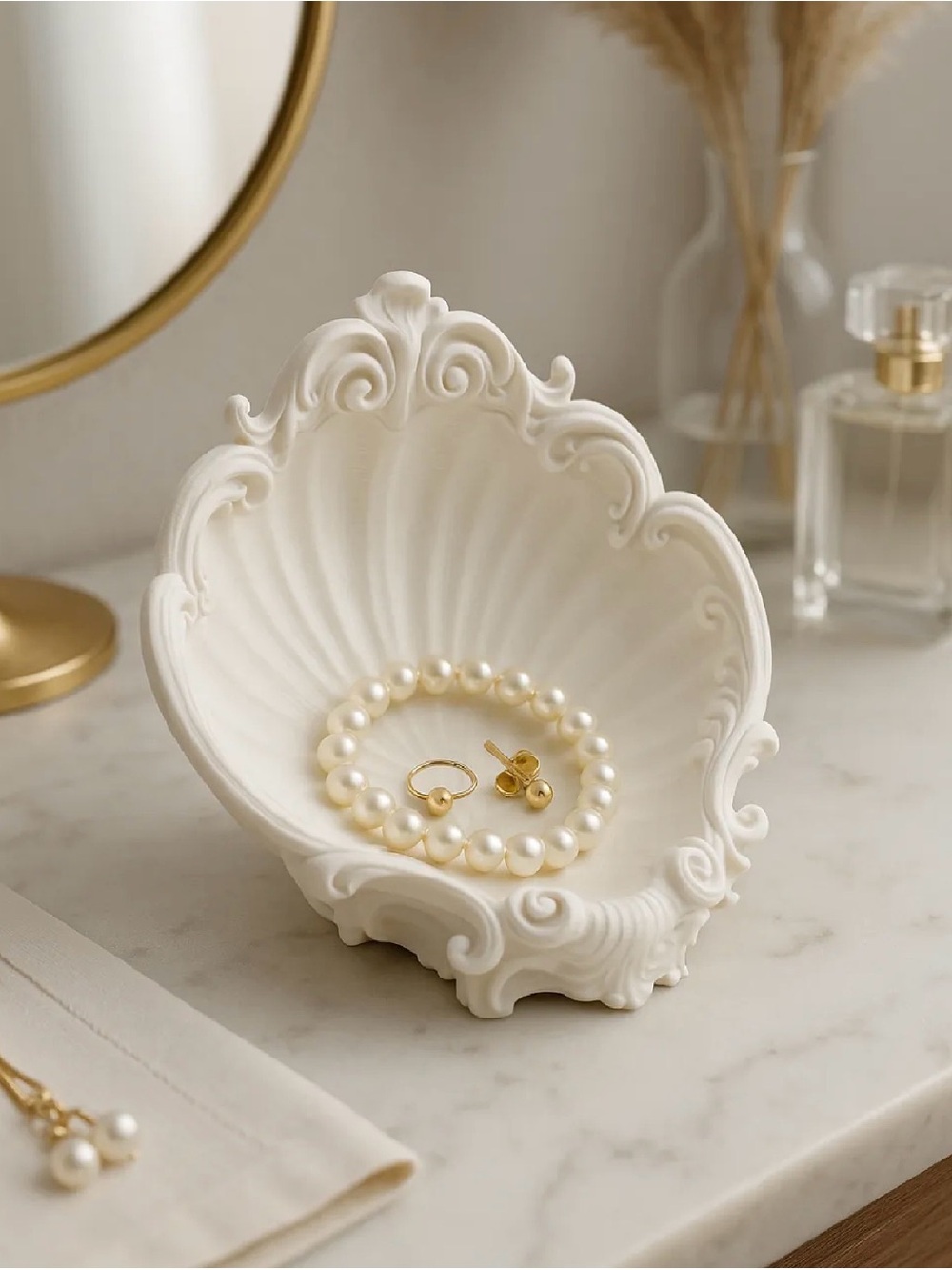 Classic Cream Decorative Shell Jewelry Dish